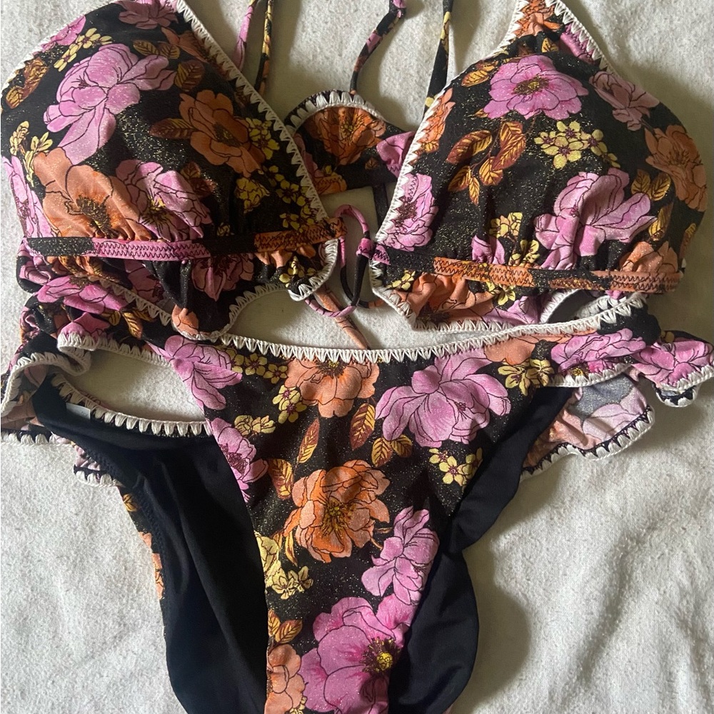 VS Boho Ruffle Floral Print Women's Bikini Set
